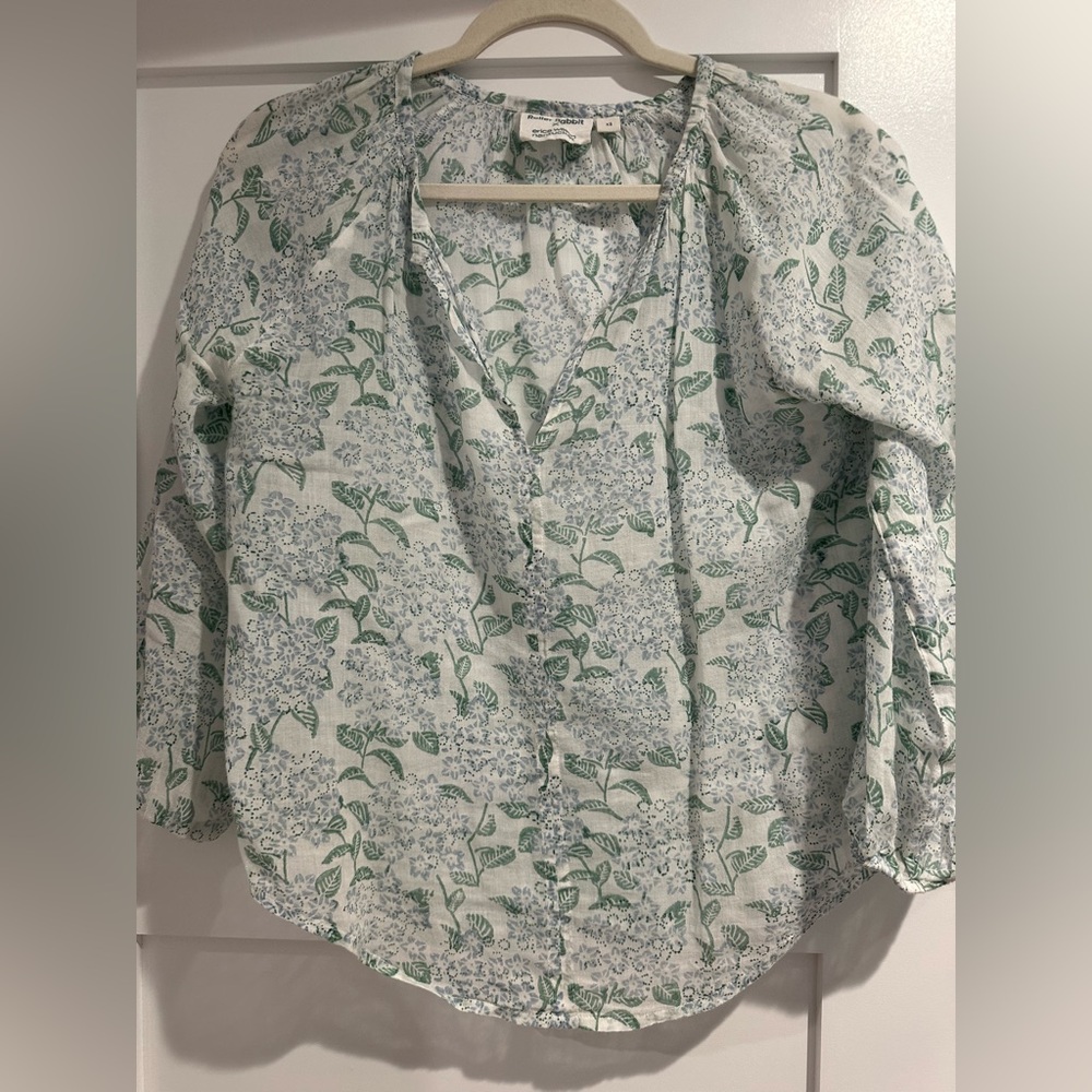 Roller Rabbit Green and White Floral Blouse